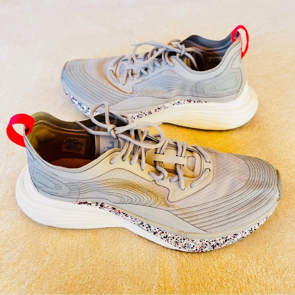 Athletic Propulsion Labs excellent pre